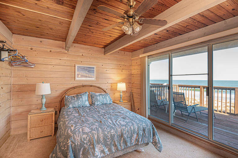 OCEAN-FRONT-BEDROOM