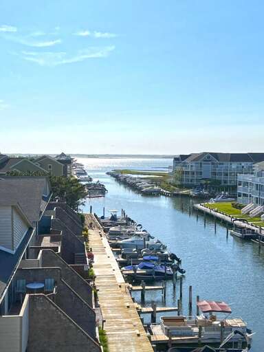 BALCONY-VIEW-OF-FIREWOR