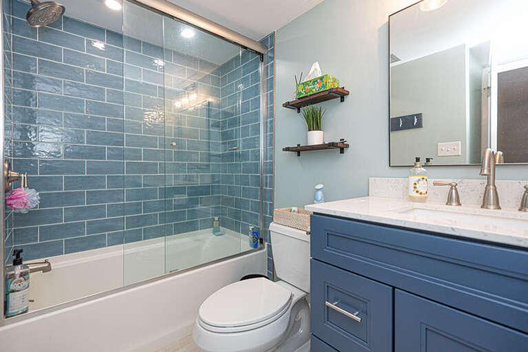 Master Bedroom Bathroom