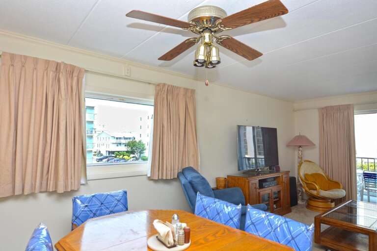 DINING-AREA-BALCONY-EXCALIBUR-OCEAN CITY