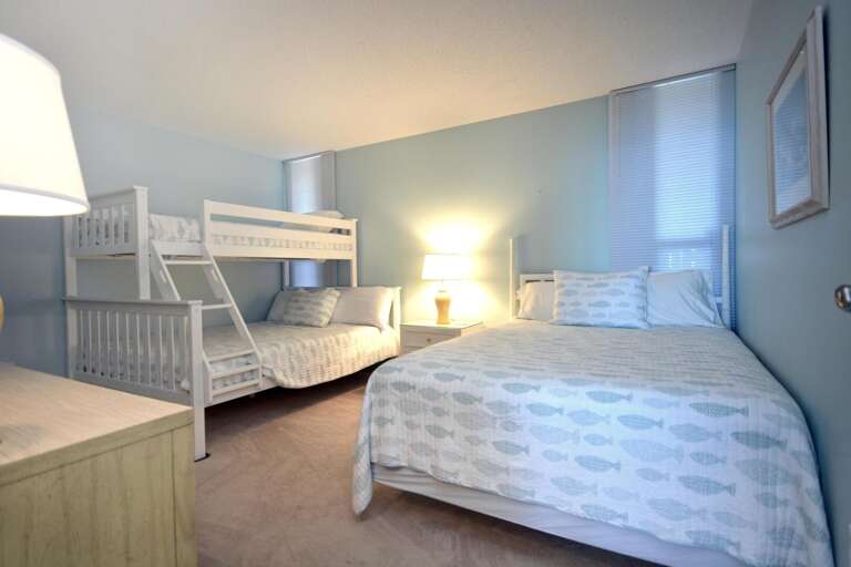 SECOND-BEDROOM 2-QUEENS-AND-SINGLE-BUNK SECOND-BEDROOM 2-QUEENS-AND-SINGLE-BUNK