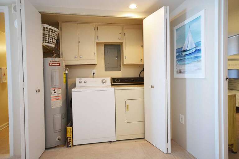 FULL-SIZE-WASHER/DRYER