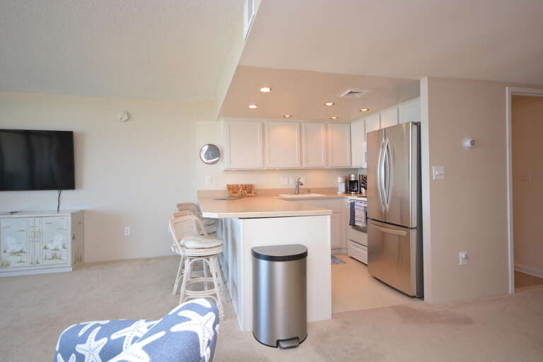 Irene 805 Kitchen Area 