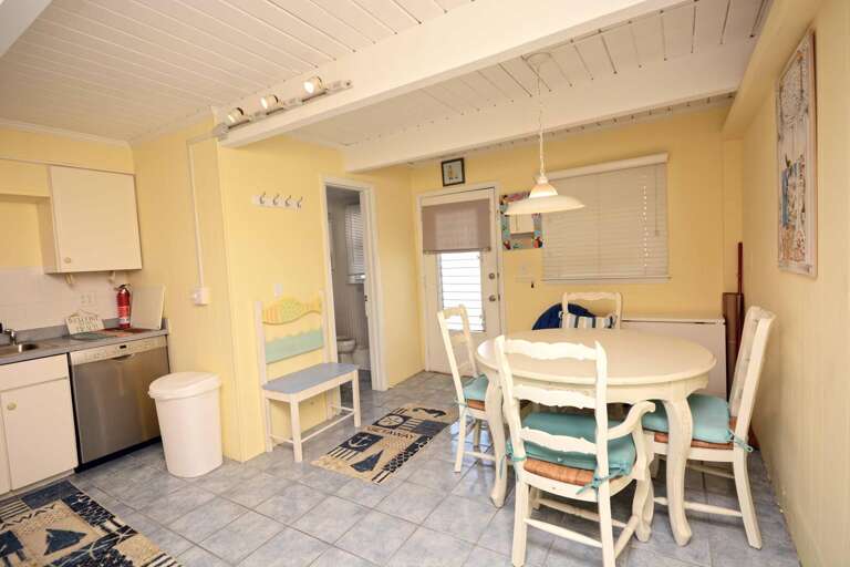 DINING-AREA DINING-AREA