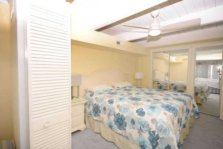 KING-BEDROOM KING-BEDROOM