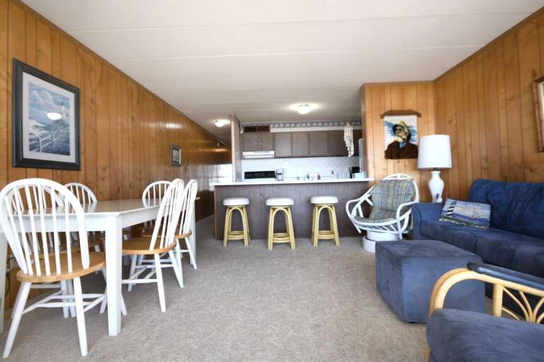 LIVING-AREA-SAILS II-102-OCEAN CITY