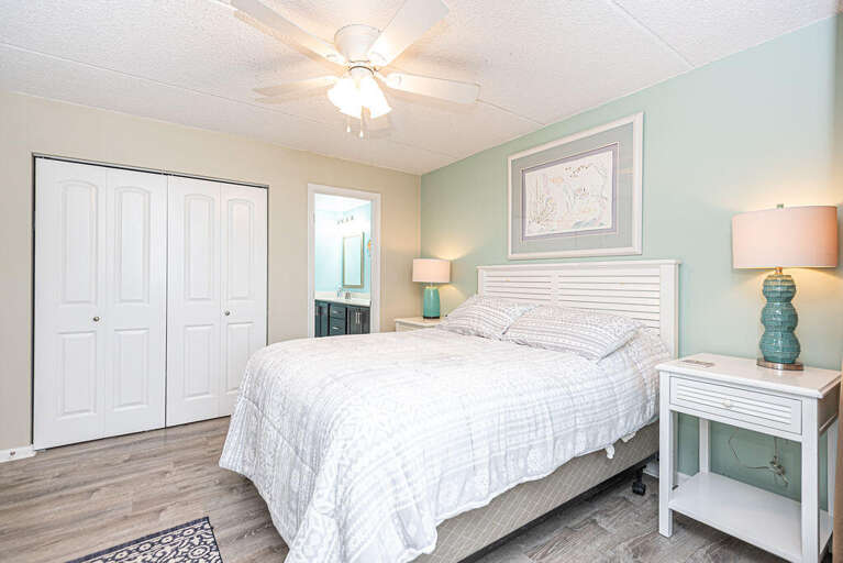 OCEANFRONT-QUEEN-BEDROOM OCEANFRONT-QUEEN-BEDROOM