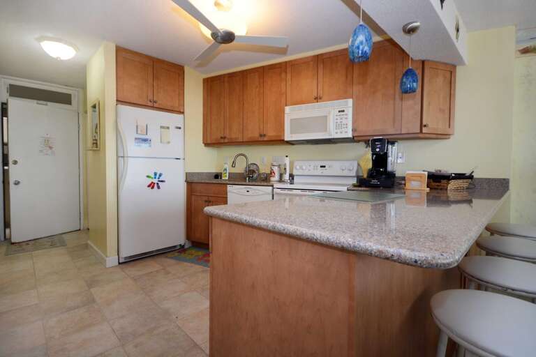 KITCHEN KITCHEN