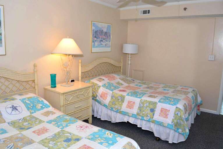 Second Bedroom with 2 Doubles