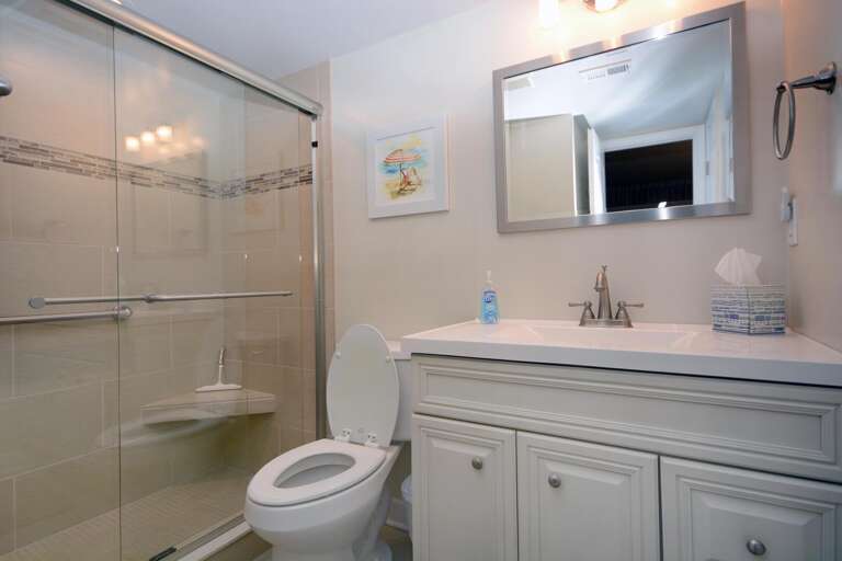 MASTER-BATHROOM