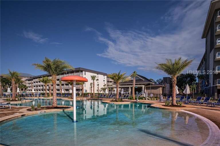 Guest staying at Carolina Beach Club 429 can use all the amenities from the Hilton property. They offer   outdoor temperature controlled pools and jacuzzi, fitness center, outdoor games , beach path walk , hammocks to enjoy view of Atlantic ocean .
Oceans
