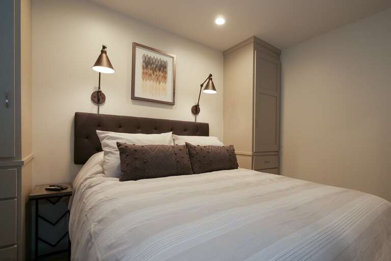 Guest bedroom offers queen size bed ,closet space,flat screen T.V  and private bathroom .