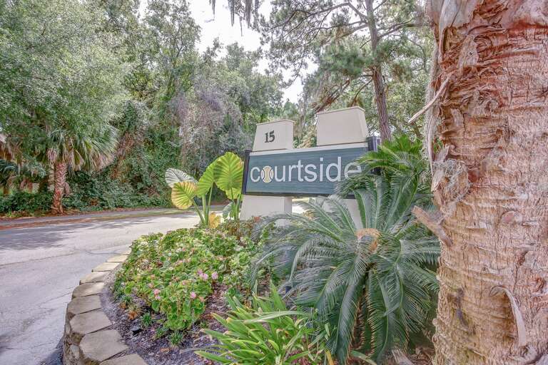 Welcome to Courtside 42