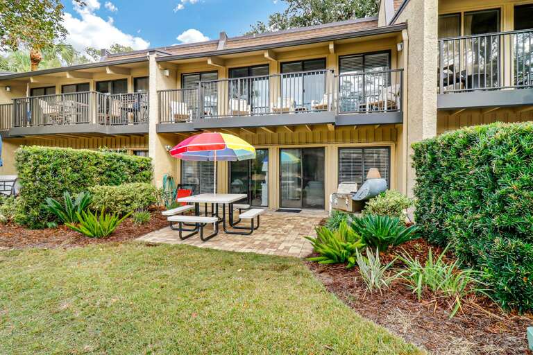 Exterior view of Hilton Head Beach Villa 23.