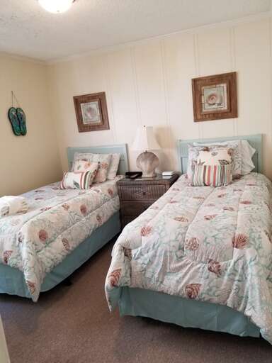 Guest bedroom with two twin beds