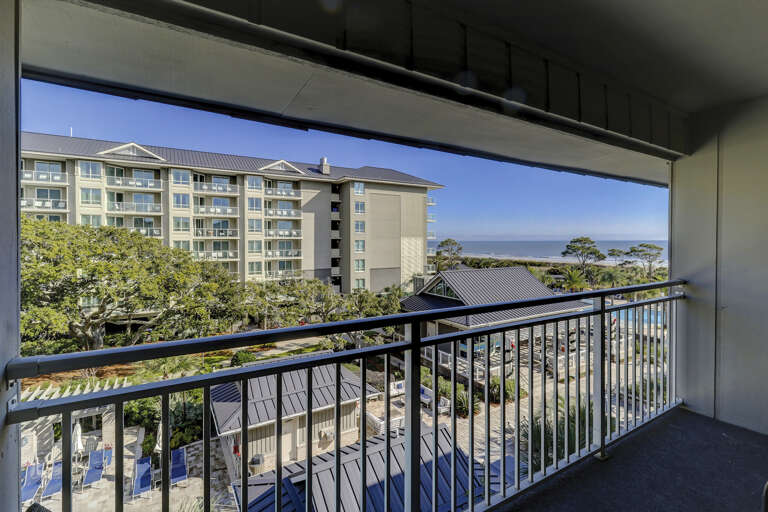 *** Picture does not depict the pool available for this rental. Pool shown is the Hilton's pool.*****