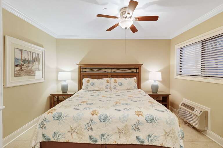 Beautiful, calming king sized bedroom 