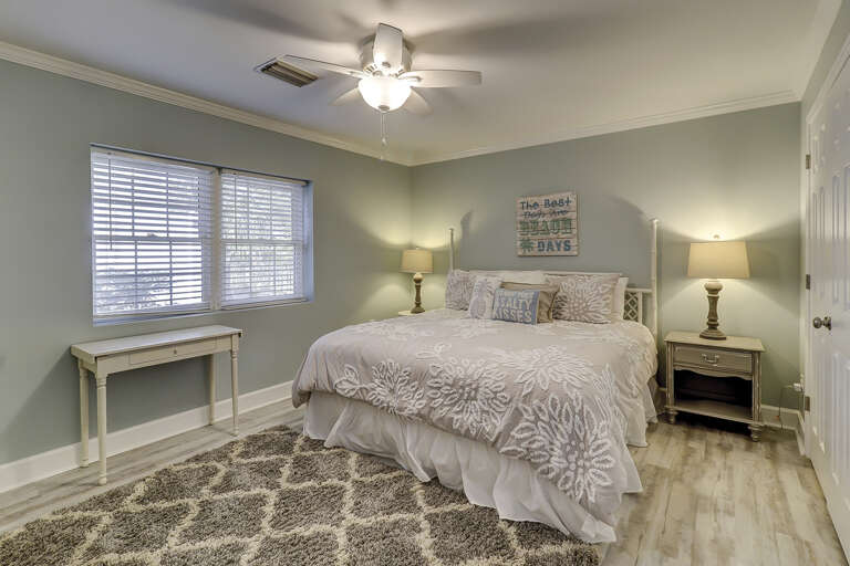 Nice spacious Master bedroom.   Nice spacious Master bedroom.