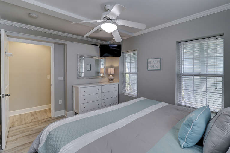 Guest Bedroom with flat screen TV.  Guest Bedroom with flat screen TV.