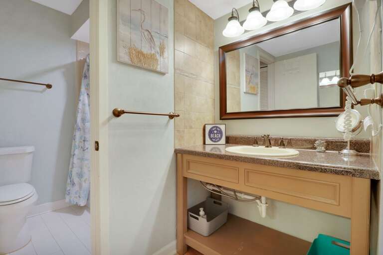 newly renovated 2nd bathroom with plenty of counterspace! 