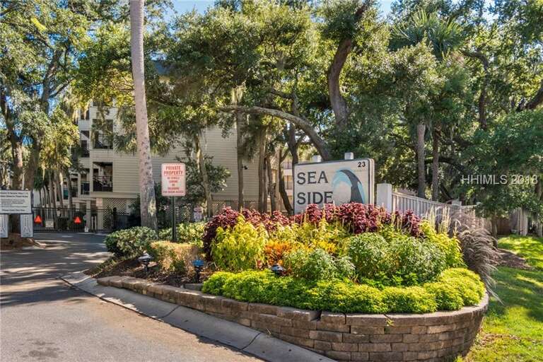 Seaside Villas South Forest Beach Drive entrance    Seaside Villas South Forest Beach Drive entrance