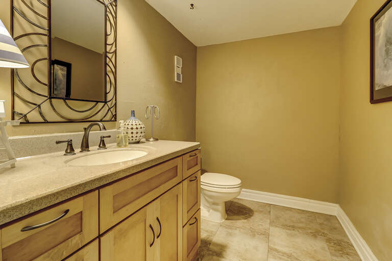 half bath newly renovated.  half bath newly renovated.