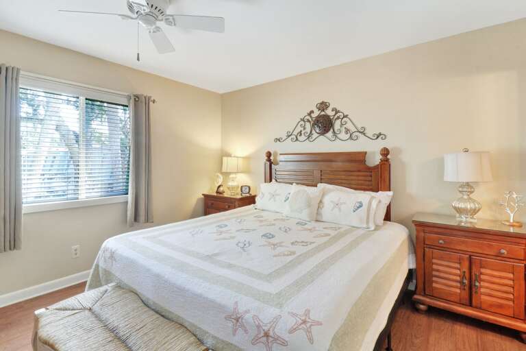 Natural Light floods the main bedroom along with ceiling fan to keep yo cool.  Natural Light floods the main bedroom along with ceiling fan to keep yo cool.