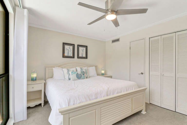 The Master be features a king size bed and plenty of storage for your belongings!