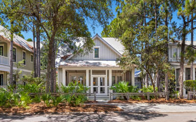 287 W Lake Forest Dr