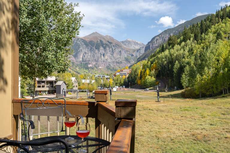 The perfect spot for a relaxing casual Telluride vacation! The perfect spot for a relaxing casual Telluride vacation!