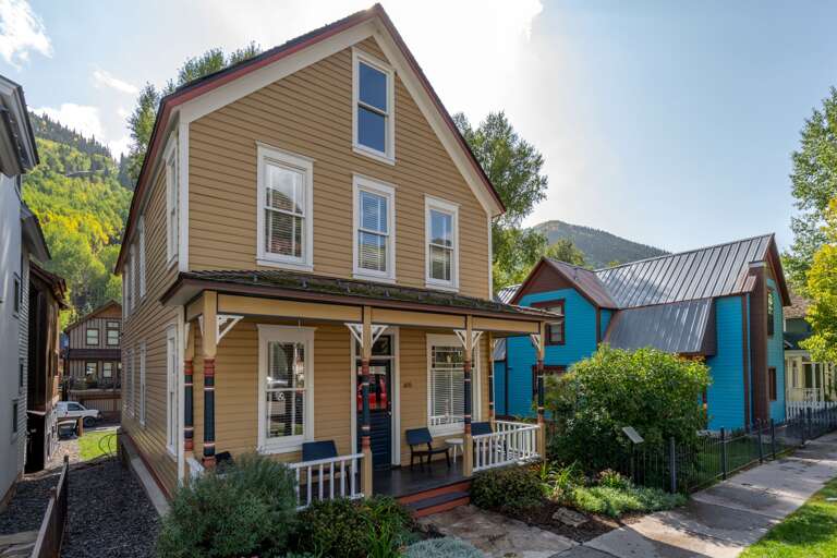 Finn Town Flats - born in 1899. Re-born, Re-modeled and Re-decorated with a Euro modern design in 2019. 