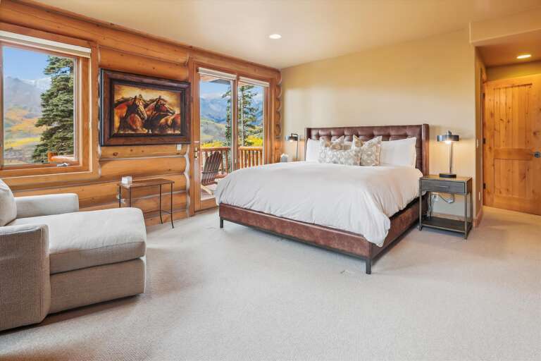 Entry Level - Large Master suite and King bed with epic views.