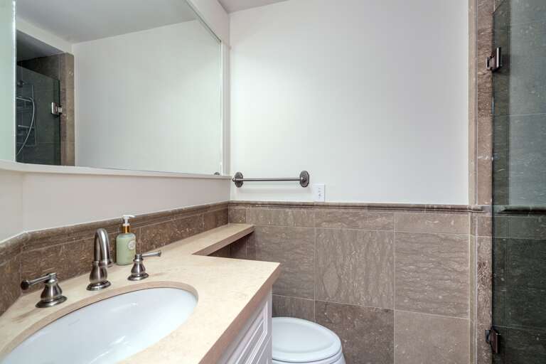Ensuite bathroom associated with 3rd bedroom (Queen) Ensuite bathroom associated with 3rd bedroom (Queen)