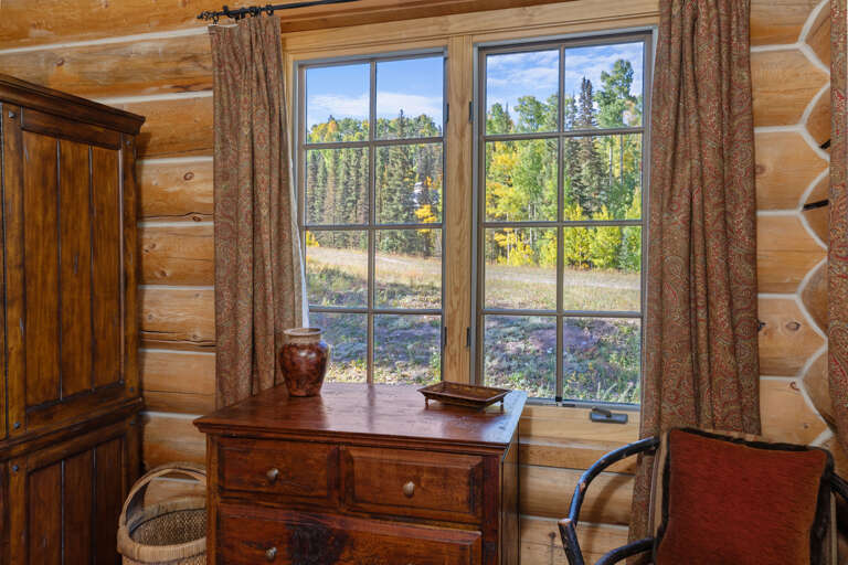 Second master King suite with views of the ski run! Second master King suite with views of the ski run!
