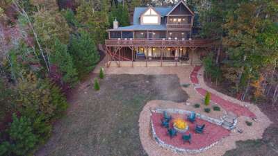 Aerial view of the cabin.
