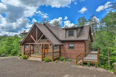 Enjoy Luxury at its best in this Three Bedroom HOme located in the North Georgia Mountains