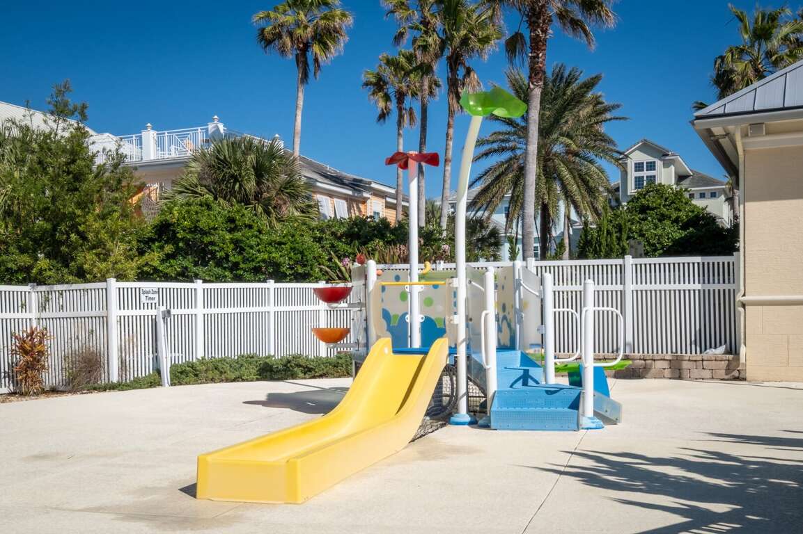 Another great family-friendly amenity: a playground for kids to enjoy Another great family-friendly amenity: a playground for kids to enjoy