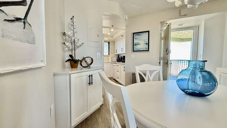 Fully renovated condo with modern touches and tasteful decor, creating the perfect beach retreat Fully renovated condo with modern touches and tasteful decor, creating the perfect beach retreat