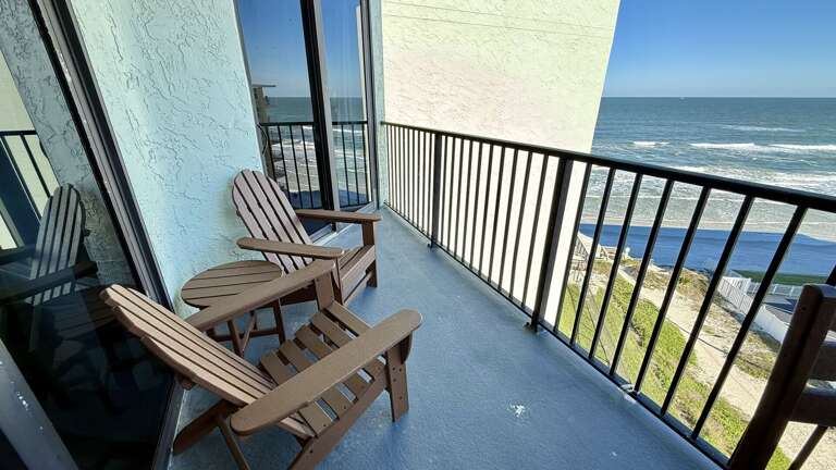 Relax with seating on the 8th-floor ocean-view balcony, perfect for enjoying the coastal breeze Relax with seating on the 8th-floor ocean-view balcony, perfect for enjoying the coastal breeze