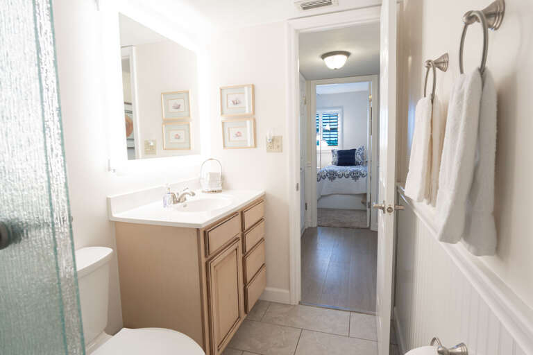 Both bathrooms feature lighted mirrors, perfect for getting ready and doing your makeup for a night out Both bathrooms feature lighted mirrors, perfect for getting ready and doing your makeup for a night out