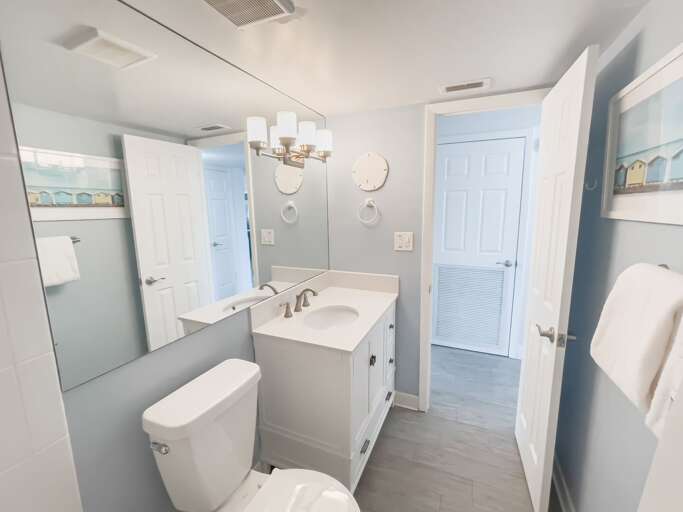 Bright white and clean bath Bright white and clean bath