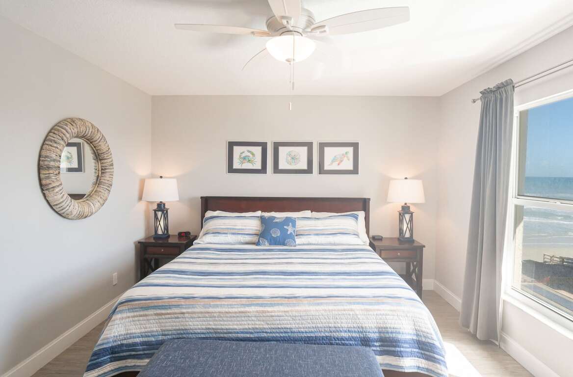 Calming master bedroom with king bed Calming master bedroom with king bed