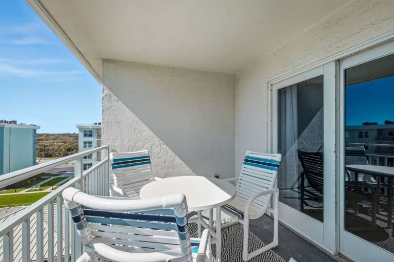 Nice space to have a morning coffee Nice space to have a morning coffee