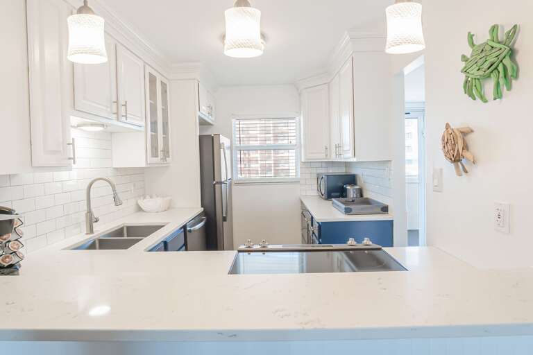 View into the pass-through kitchen View into the pass-through kitchen