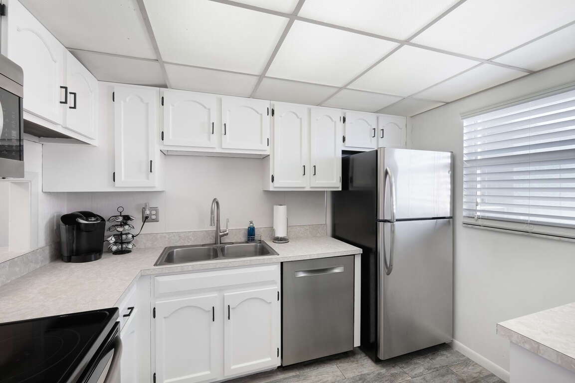 Fully Equipped Kitchen Fully Equipped Kitchen