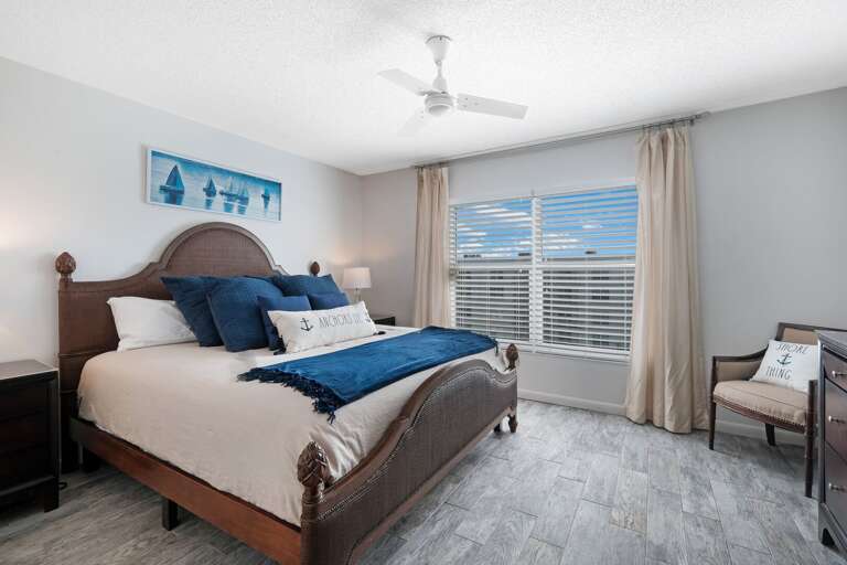 King Bed in the Master Bedroom King Bed in the Master Bedroom