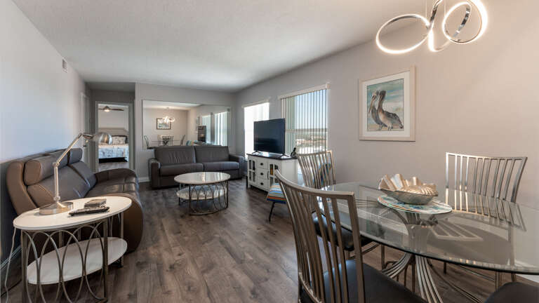 Welcome to the Stylish Beach Stunner!