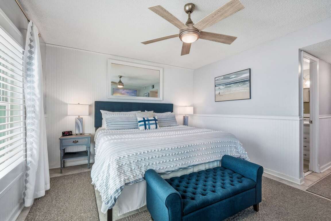 King bed in the Master Bedroom King bed in the Master Bedroom