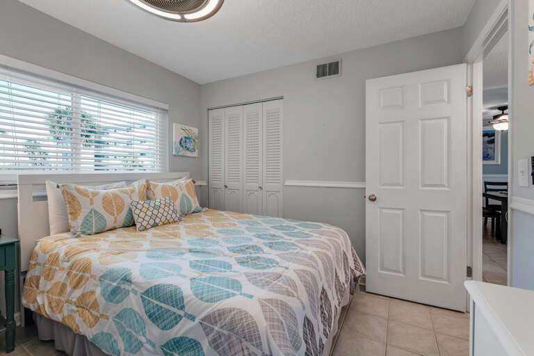 Queen bed in the Guest Bedroom Queen bed in the Guest Bedroom