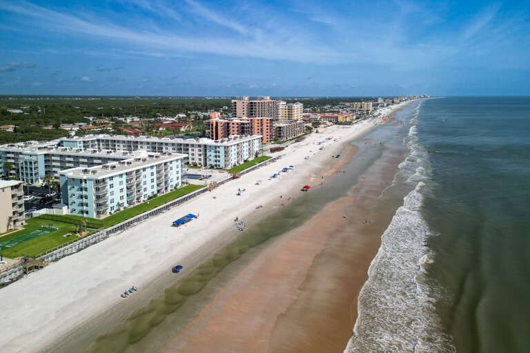 Sea Coast Gardens is a direct oceanfront property Sea Coast Gardens is a direct oceanfront property